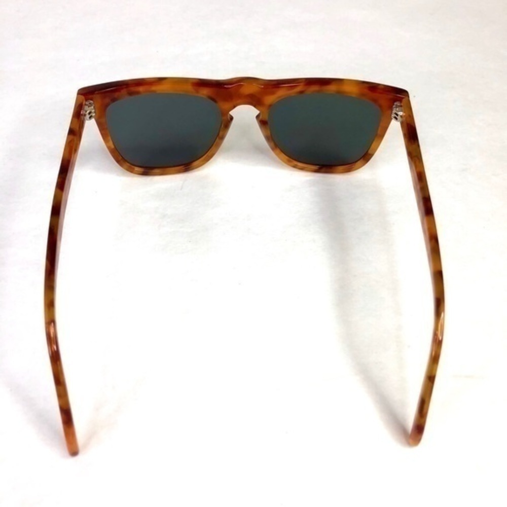 Tortoiseshell Men’s Sunglasses with Green Lenses - Picture 11 of 13